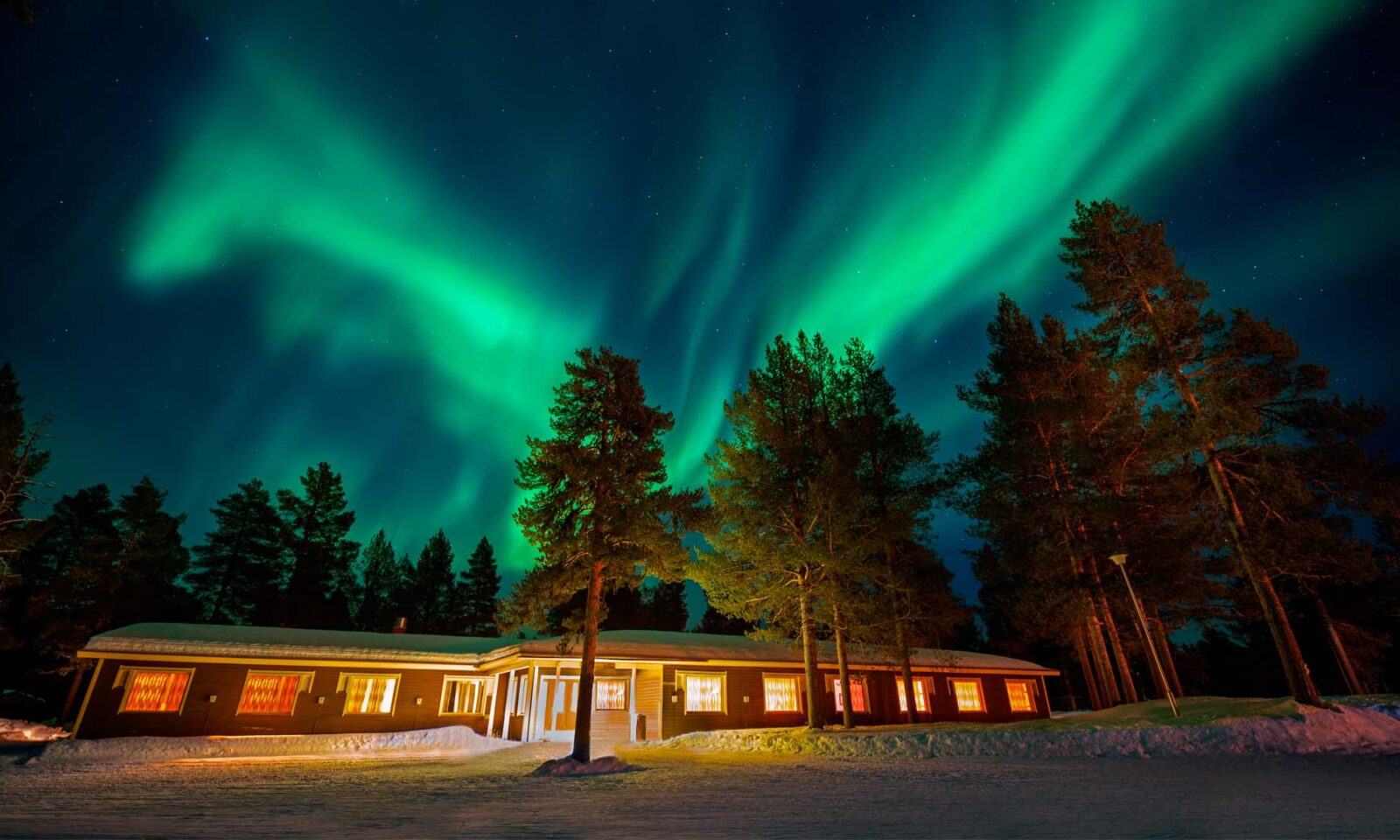 How auroras are formed