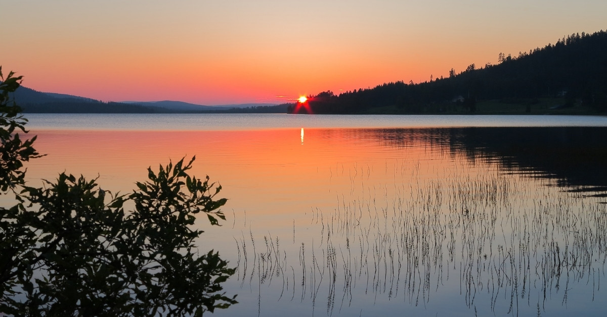 when is midnight sun in finland